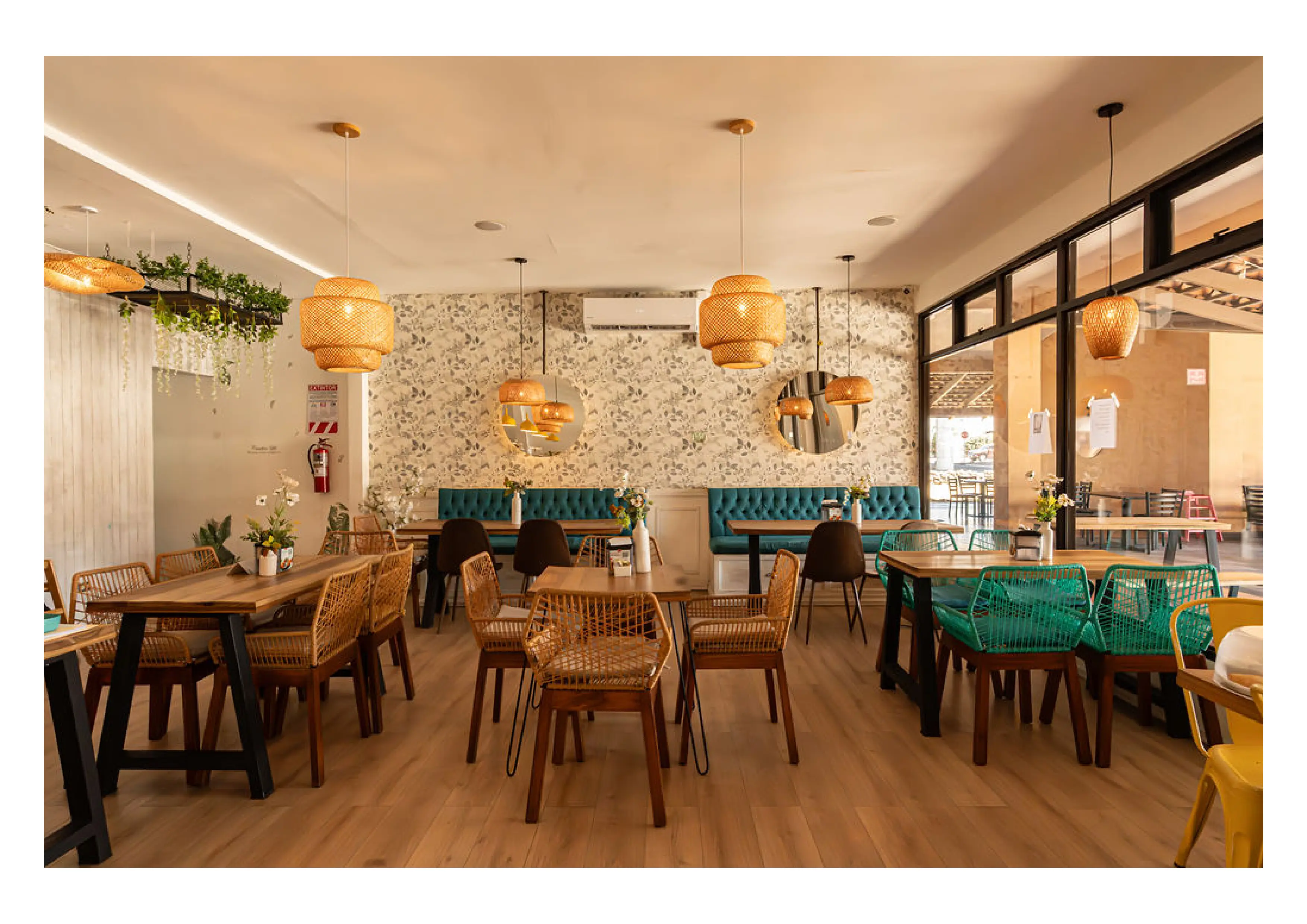 Salon de Amanecer Cafeteria y Restaurante